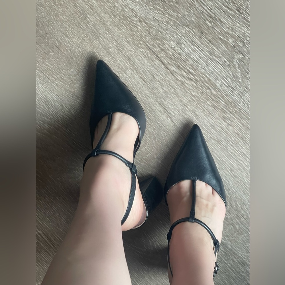Deltan Black Leather Pointed Toe Heels